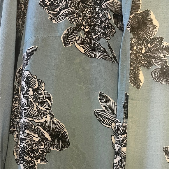 S/M Anthropologie kimono Floral green beach festival - Picture 3 of 7